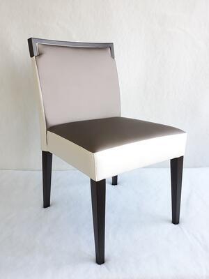 židle 32